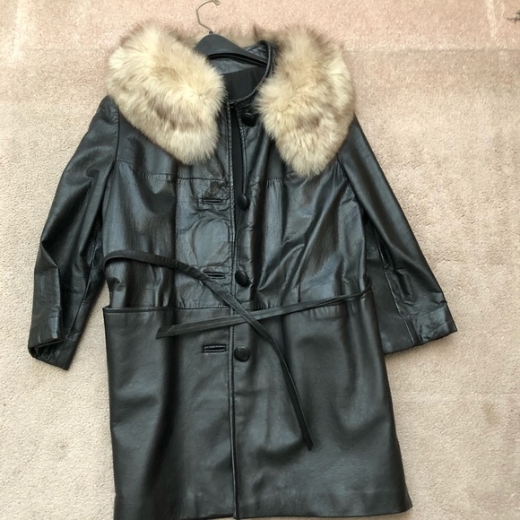 Authentic Vintage Leather TrenchCoat - Minx collar - Picture 9 of 11